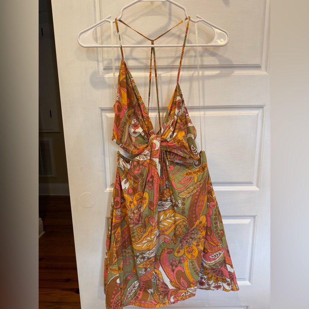 GIANNI BINI RUBY PAISLEY V NECK DRESS